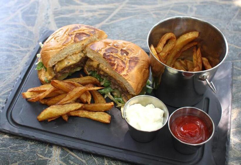 Отель Privighetoarea