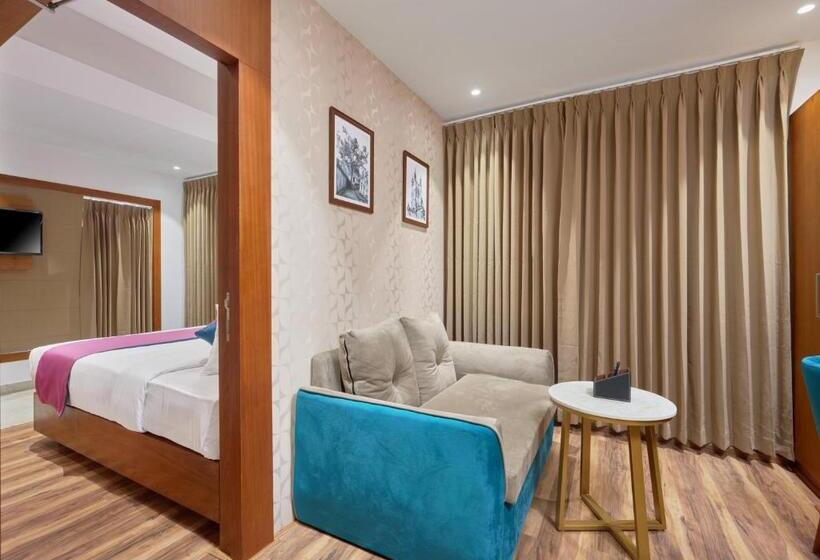 فندق Q White Crescent