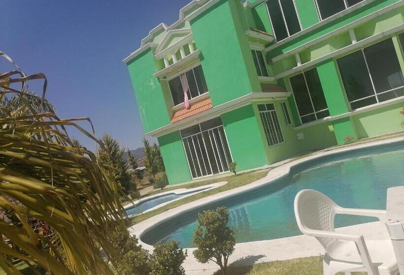 فندق Real Palacio