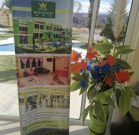 فندق Real Palacio