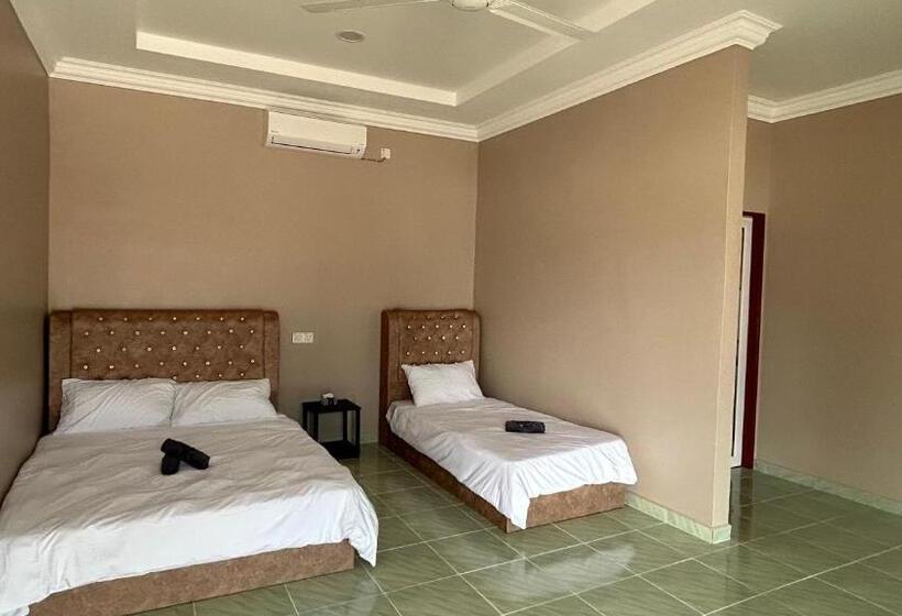 فندق Sasuka Chalet Pantai Pandak