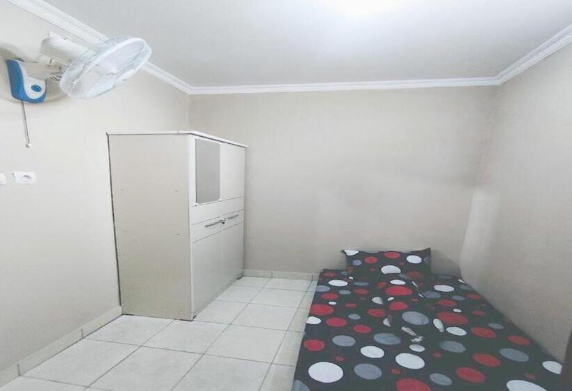 هتل Spot On 94146 Rama Residence Syariah