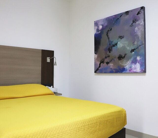 فندق Tepeyac 402 León Calzada