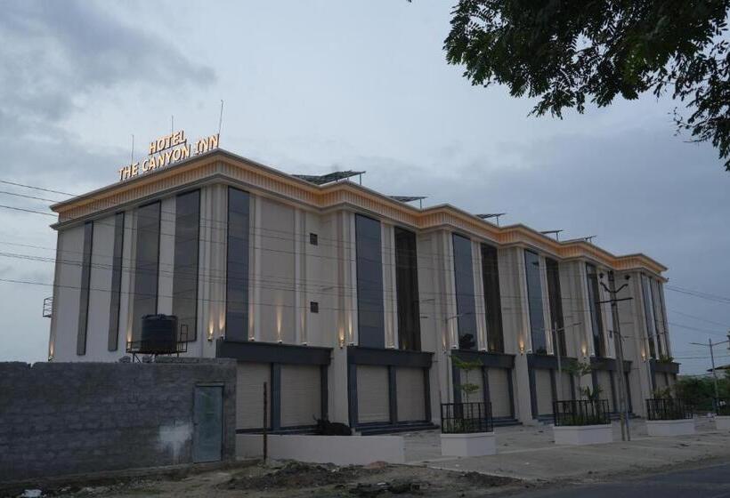 酒店 The Canyon Inn