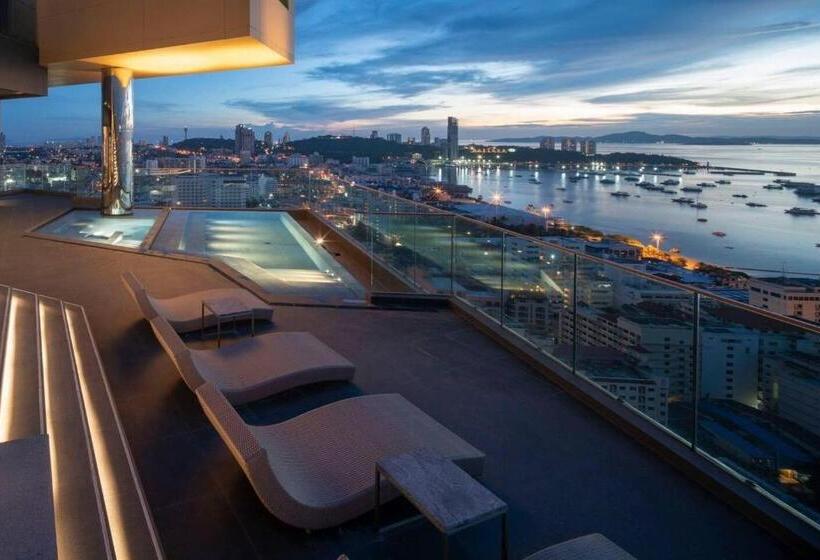 هتل The Edge Central Pattaya เอดจ์ เซ็นทรัล พัทยากลาง