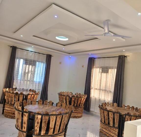 בית מלון כפרי The Grand Alton Resort Kisumu