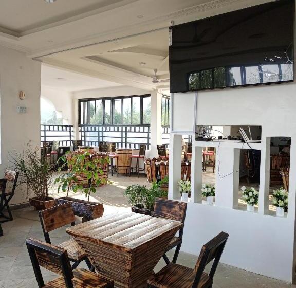 בית מלון כפרי The Grand Alton Resort Kisumu