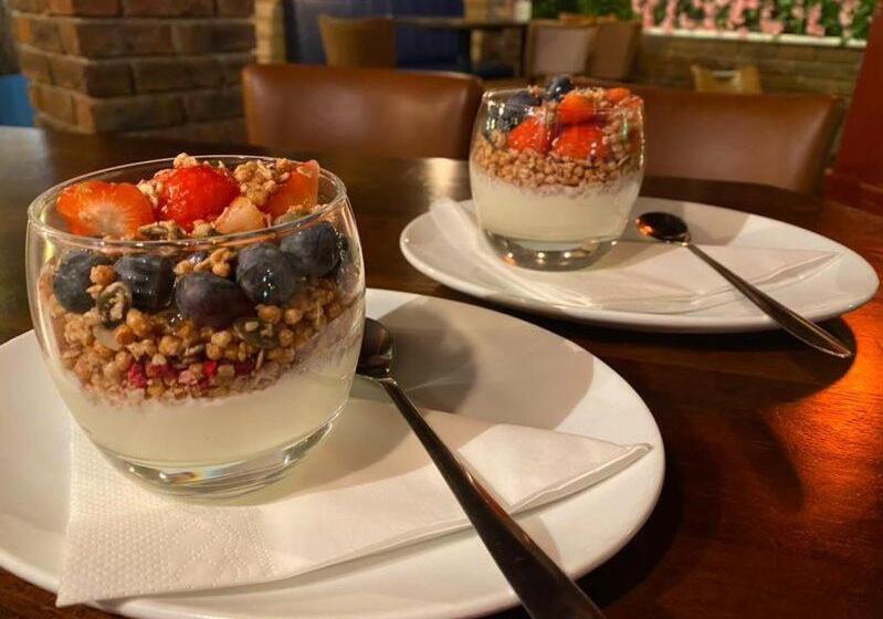 فندق The Shire Accommodation