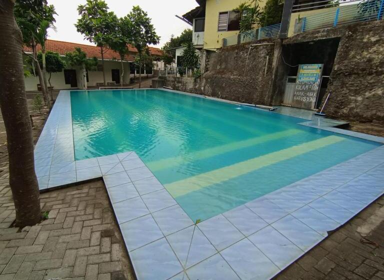 酒店 Villa Asia Jaya Redpartner