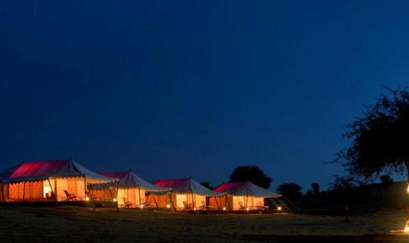 בית מלון כפרי Yatra Desert Camp