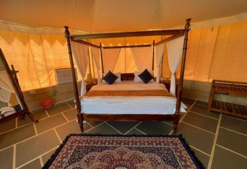 בית מלון כפרי Yatra Desert Camp