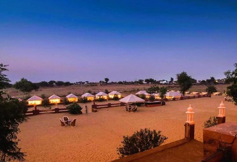 בית מלון כפרי Yatra Desert Camp