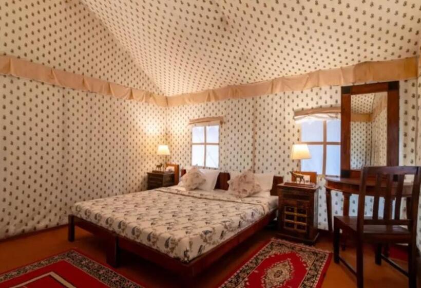 בית מלון כפרי Yatra Desert Camp