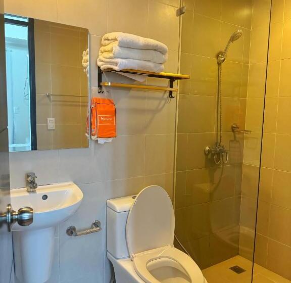 Luxury Pool View Megaworld Iloilo