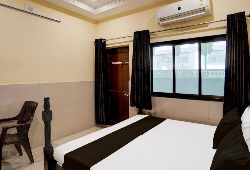 호텔 Super Collection O Lake Palace Road Formerly Green View