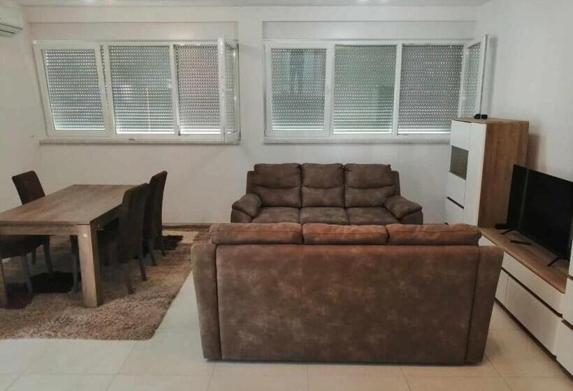 پانسیون Apartman Stan Na Dan Bosanska Otoka