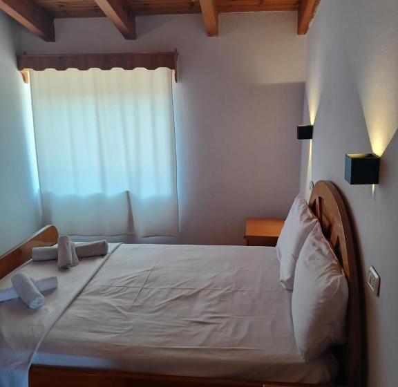 펜션 Ari S Cozy Rooms, Llogara