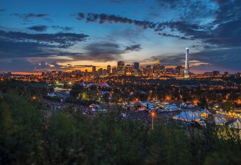 پانسیون Brand New Modern Flat 2br1ba Whyte And University