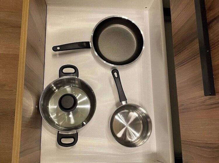 پانسیون Brand New Modern Flat 2br1ba Whyte And University