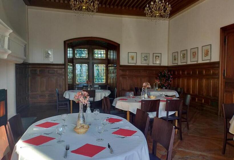 Пансион Chambres Au Chateau Saint Geoire