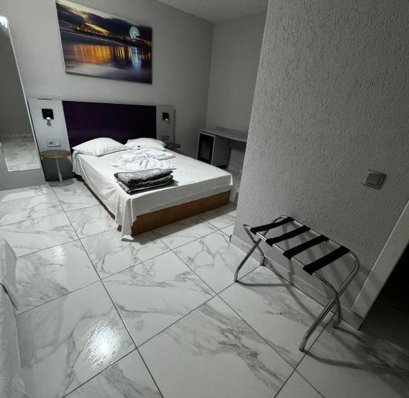 פנסיון Deea Marii Costinesti