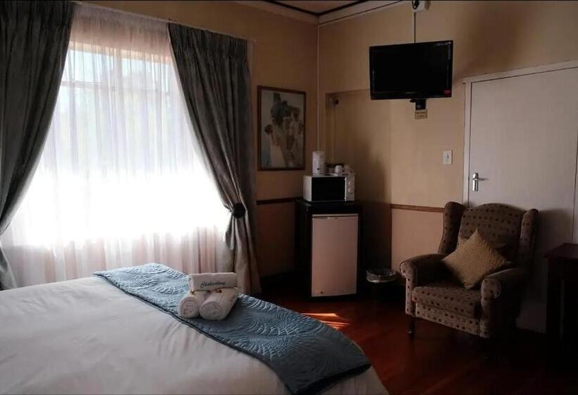 פנסיון Foundation Stones Lodge Potch