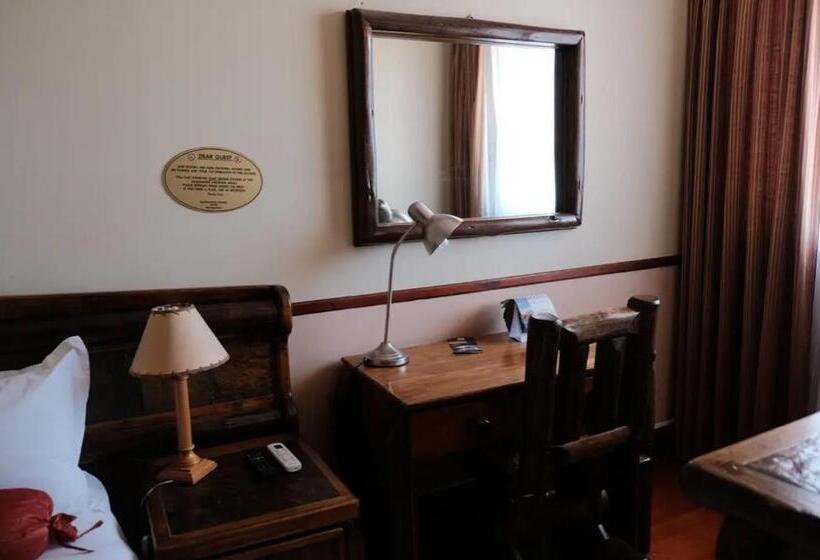 פנסיון Foundation Stones Lodge Potch