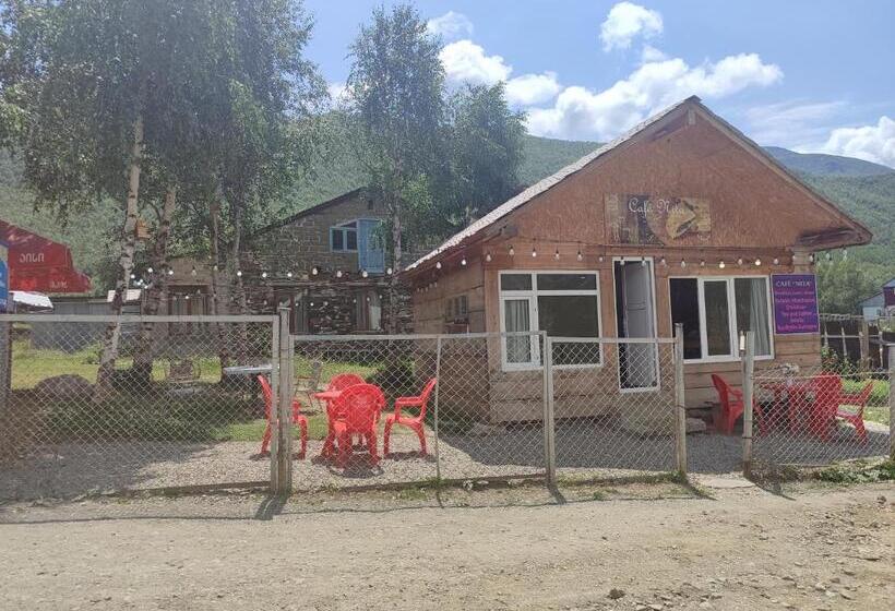 پانسیون Guest House Cafe Nita