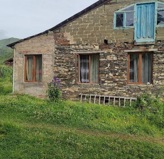 پانسیون Guest House Cafe Nita