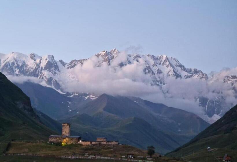 پانسیون Guest House Cafe Nita