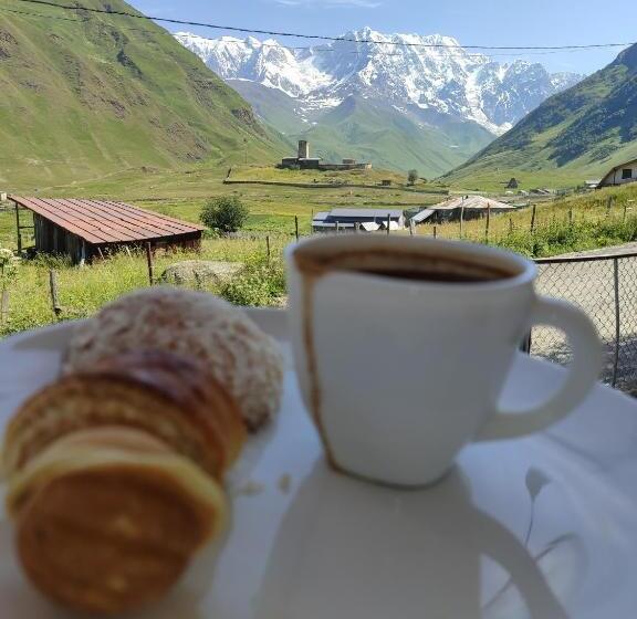 پانسیون Guest House Cafe Nita