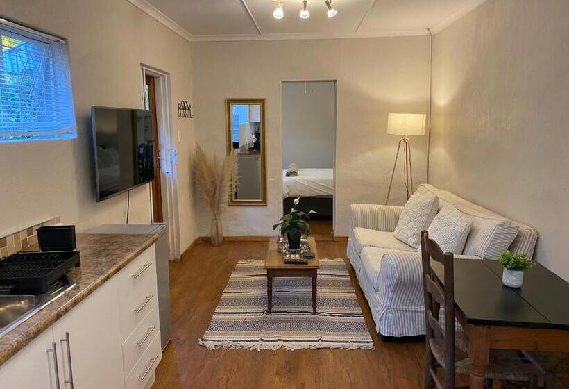 פנסיון Happy Hilton Guest House