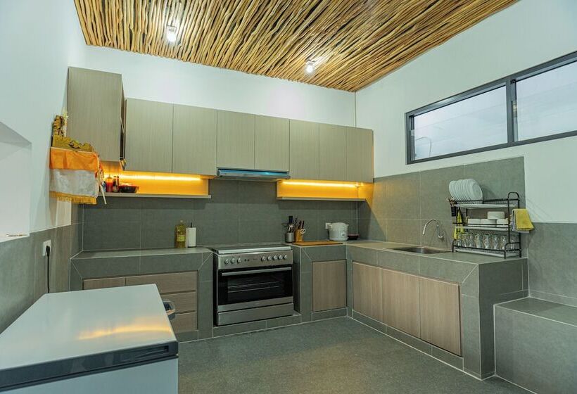 פנסיון Nooju Pererenan