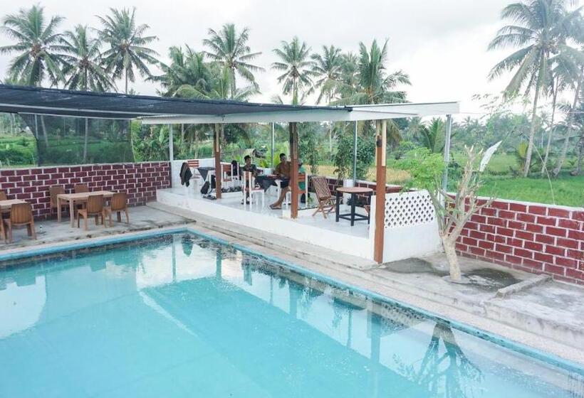 פנסיון Rinjani Terrace Cottage & Resto