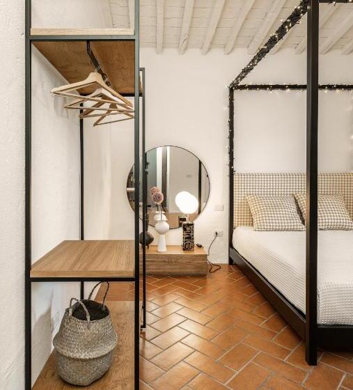 بنسيون Scarlea Rooms