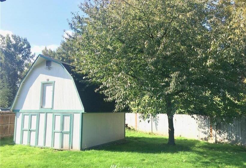 بنسيون Seattle Premium Outlets Private Guesthouse