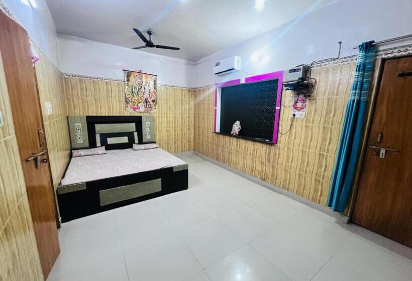 Пансион Sri Khatu Shyam Palace