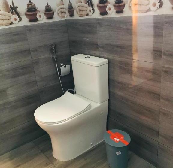 Пансион Sri White Villa Airport Boutique