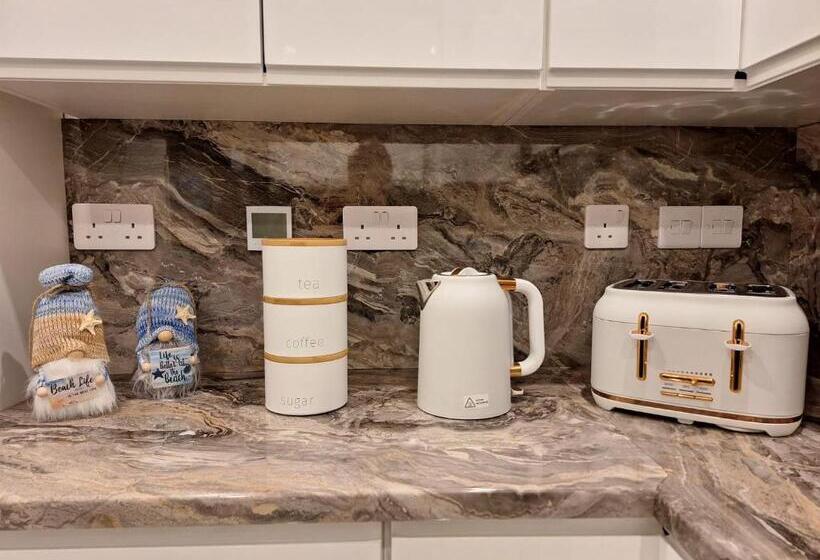 Пансион Sunny Waves