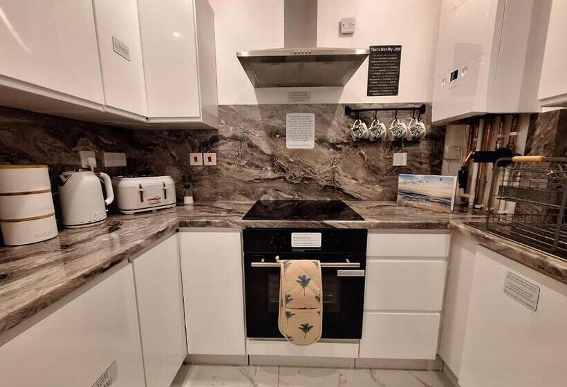 Пансион Sunny Waves