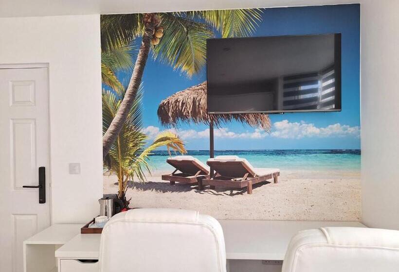 Пансион Sunny Waves