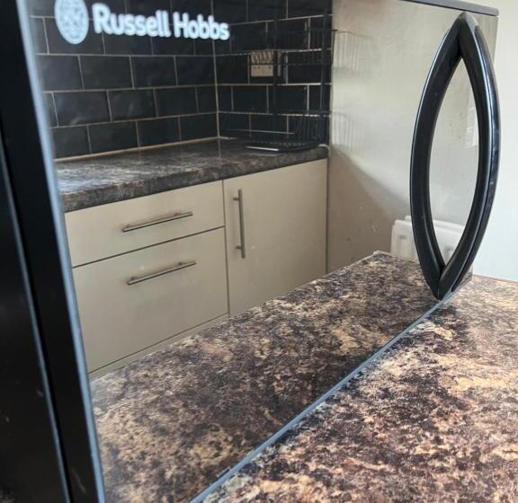 膳宿费 Superb Guest House Close To London 02