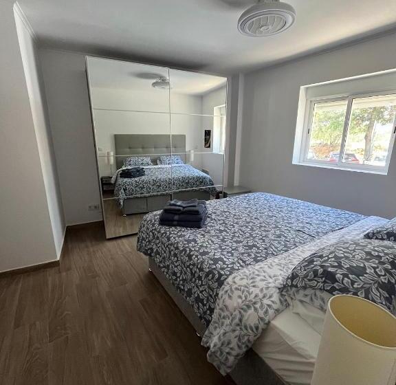 Пансион Vacation Apartment   Central Portimao