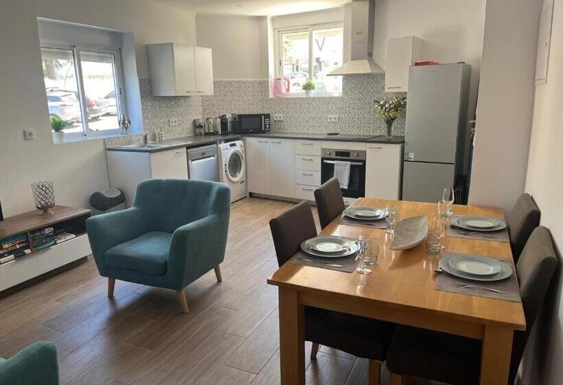 Пансион Vacation Apartment   Central Portimao