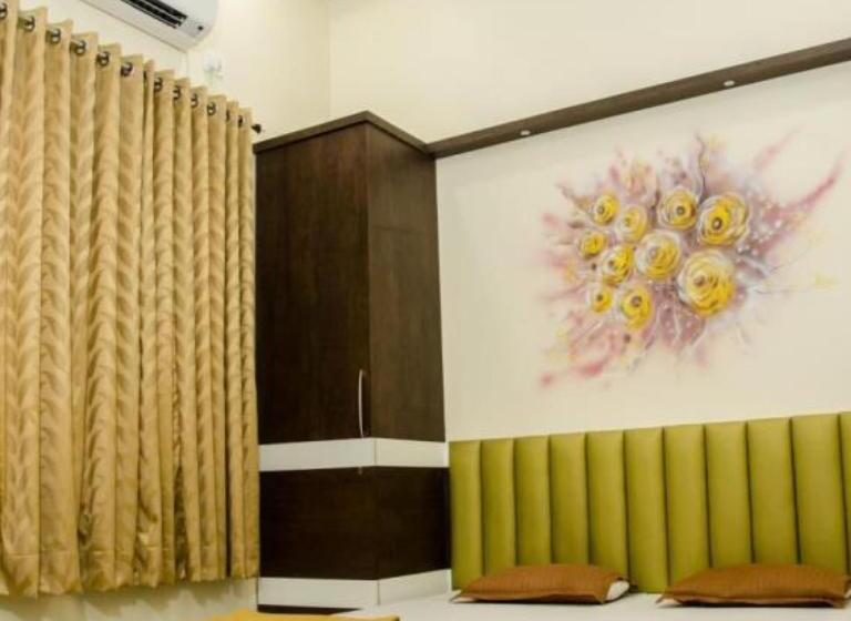 אתר נופש Vishvin Restofarm Badlapur