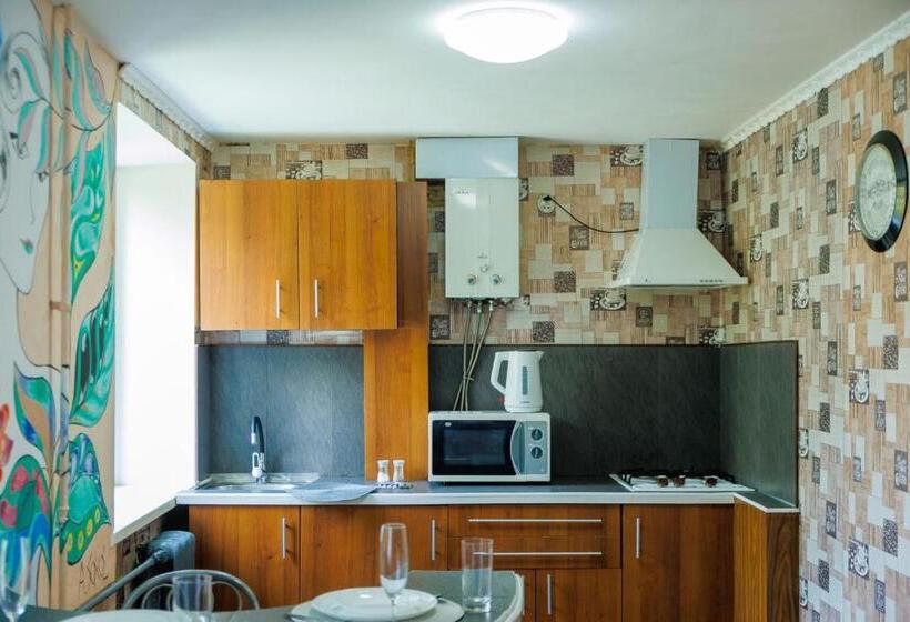 американська квартира мережа Alexapartments документи для відряджень безконтактне заселення цілодобо