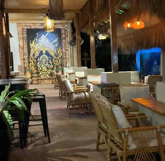 הוסטל Noahs Ark