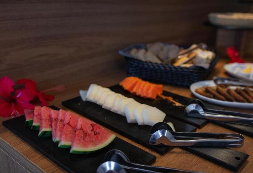 הוסטל Pousada Triângulo Grega