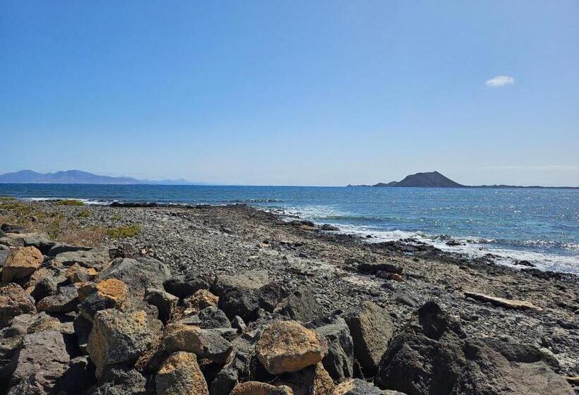 הוסטל Corralejo Coliving By Amazzzing Travel