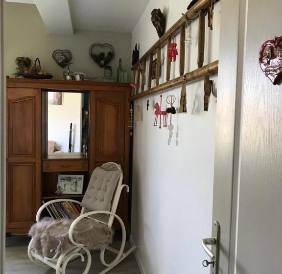 مبيت وإفطار Aux Bois De Cerf